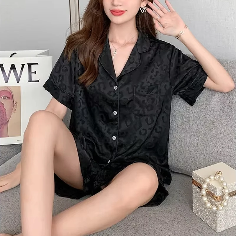 Пижамы женские летние ночные рубашки домашняя одежда жаккардовые шорты с леопардовым принтом и короткими рукавами женские однотонные кардиганы одежда для сна
Пижамы женские летние ночные рубашки домашняя одежда жаккардовые шорты с леопардовым принтом и короткими рукавами женские однотонные кардиганы одежда для сна