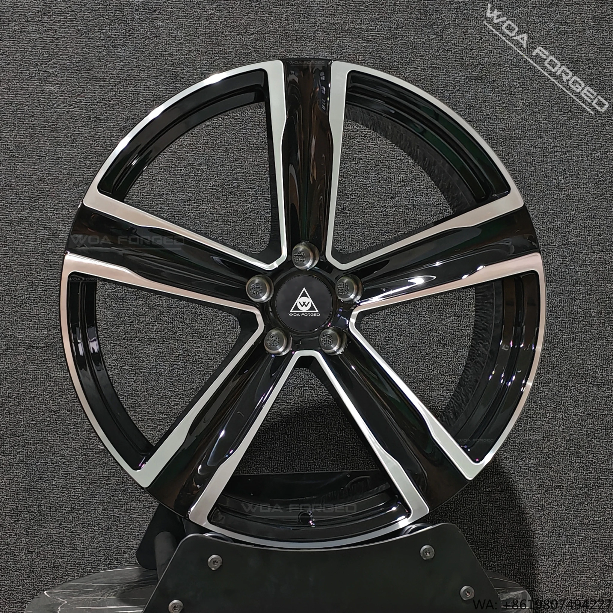19 Inch Forged New for F30/F10 5X120 Rims 8.5J-9.5J Offset35 72.6 for 1/2/3/5 Series E46/E60/EE30/E92 Passenger Car Wheels
19 Inch Forged New for F30/F10 5X120 Rims 8.5J-9.5J Offset35 72.6 for 1/2/3/5 Series E46/E60/EE30/E92 Passenger Car Wheels