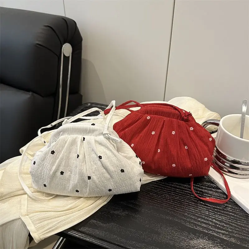 New Trendy pleated chiffon polka dot crossbody bag Large capacity single shoulder bag Popular Chic high-end look underarm pouch
New Trendy pleated chiffon polka dot crossbody bag Large capacity single shoulder bag Popular Chic high-end look underarm pouch