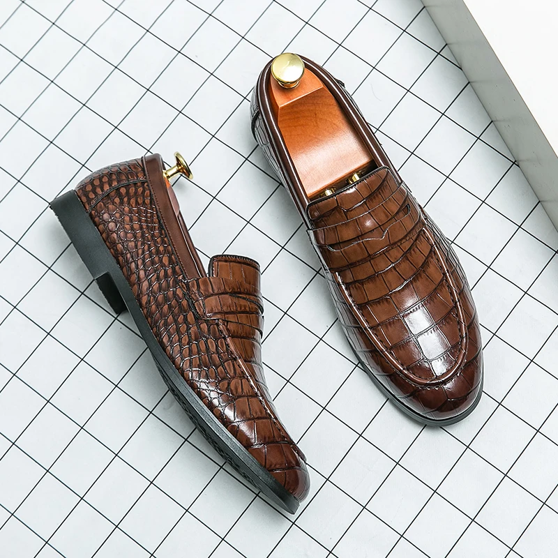 Teen British style shoes business shoes cross-border large size men's solid color low-top smiling face slip-on lazy shoes
Teen British style shoes business shoes cross-border large size men's solid color low-top smiling face slip-on lazy shoes