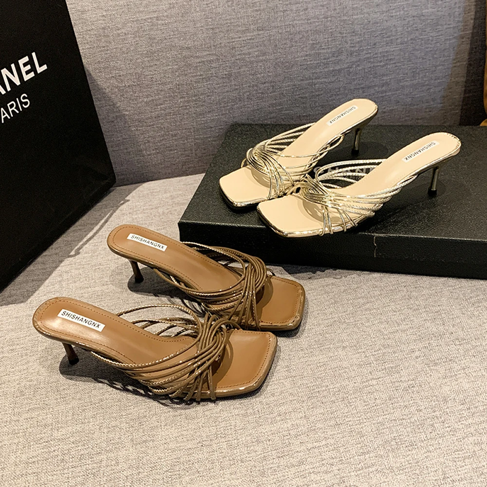 Женская обувь 2024, тапочки с квадратным носком, роскошные шлепанцы на каблуке, низкие пантофли, высокие мягкие дизайнерские новые тонкие резиновые модные лаконичные туфли из искусственной ткани
Женская обувь 2024, тапочки с квадратным носком, роскошные шлепанцы на каблуке, низкие пантофли, высокие мягкие дизайнерские новые тонкие резиновые модные лаконичные туфли из искусственной ткани