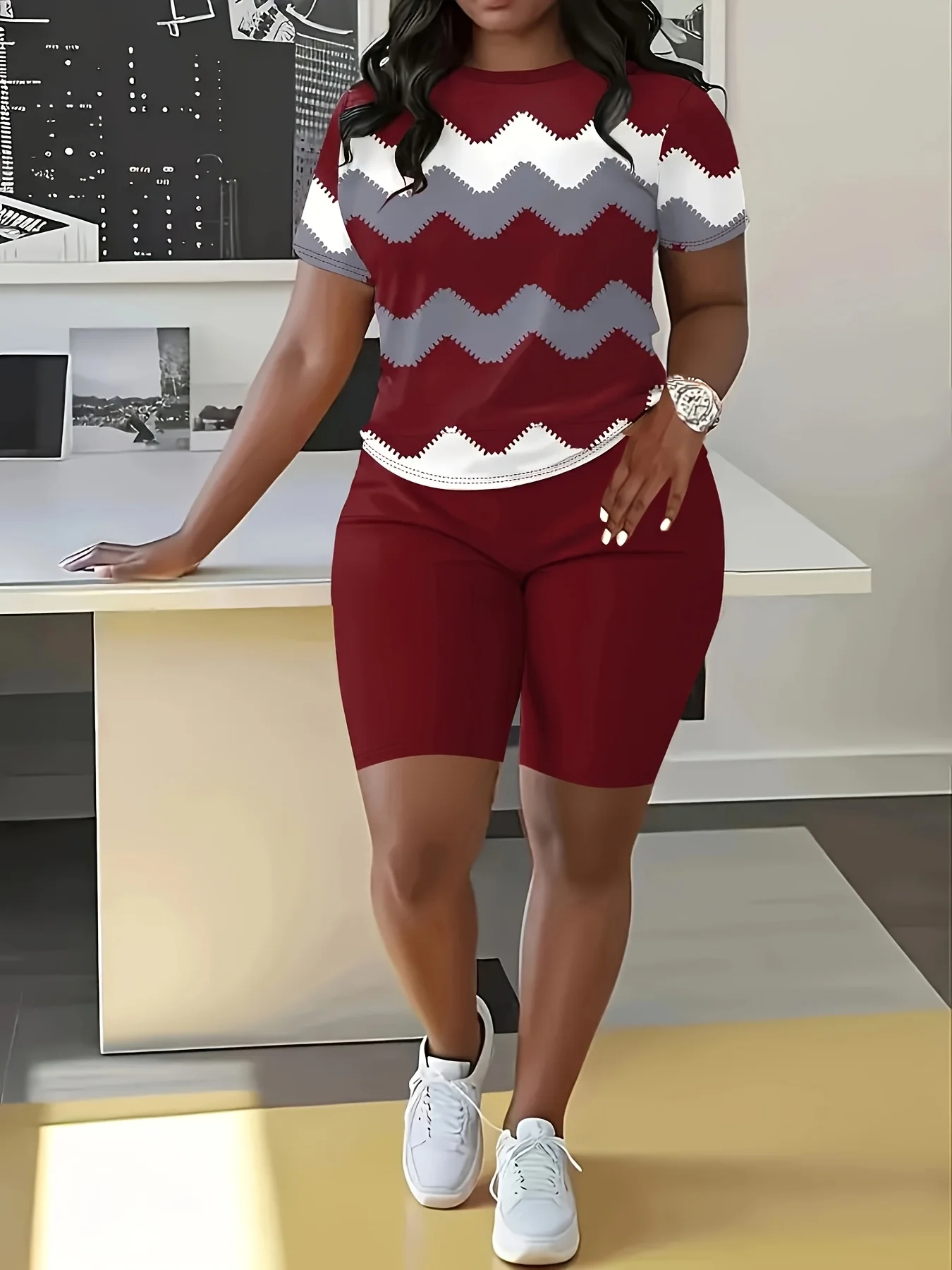 Женский повседневный комплект из топа и брюк в полоску с короткими рукавами и круглым вырезом больших размеров
Женский повседневный комплект из топа и брюк в полоску с короткими рукавами и круглым вырезом больших размеров