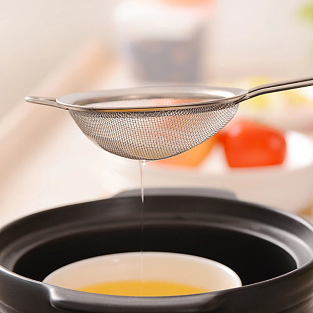 Stainless Steel Fine Mesh Strainers for Kitchen Metal Long Hand 10/16cm Sieve Strainer for Tea Coffee Juice Flour Cooking Baking
Stainless Steel Fine Mesh Strainers for Kitchen Metal Long Hand 10/16cm Sieve Strainer for Tea Coffee Juice Flour Cooking Baking