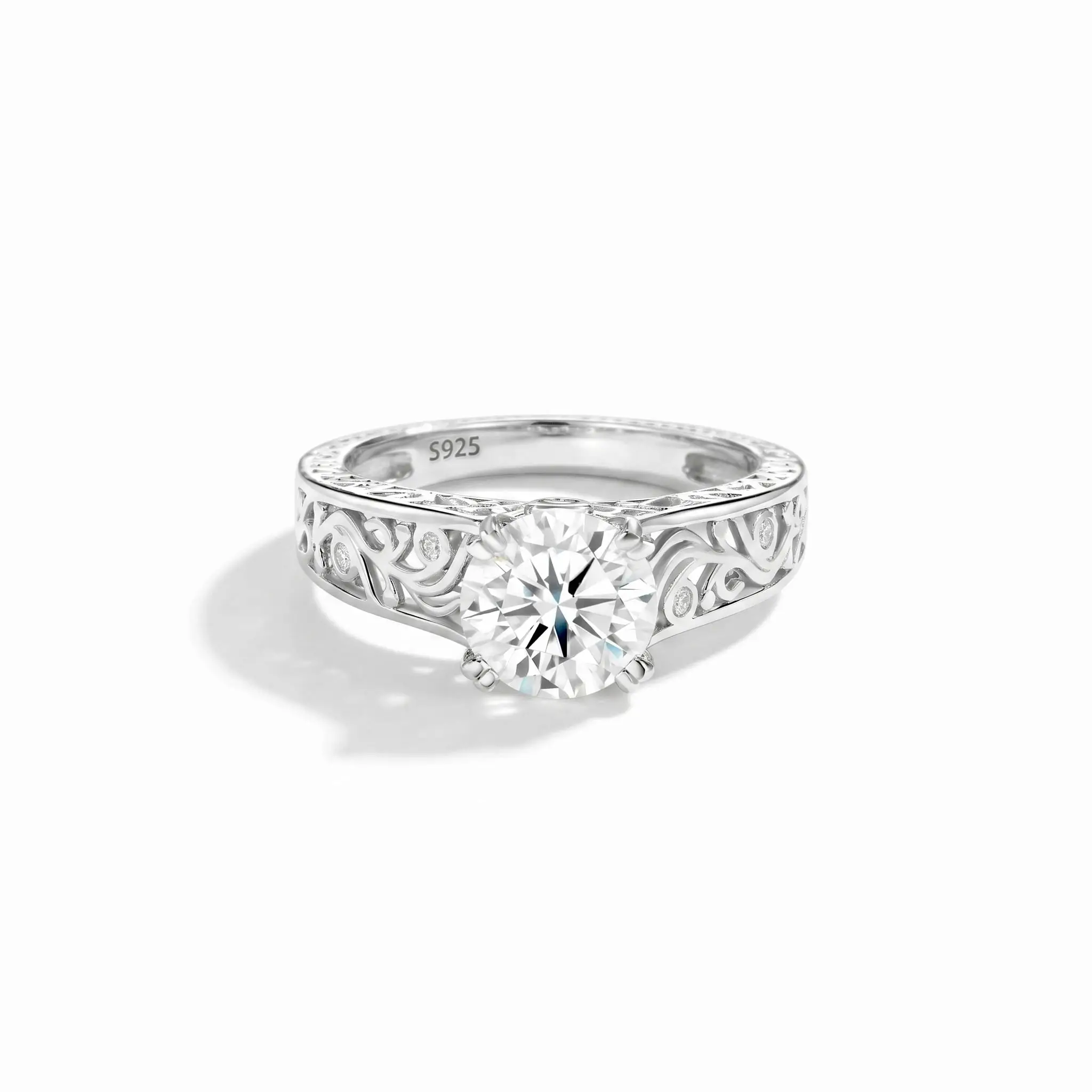 LYEE CYEE 2CT Round Moissanite Ring 925 Sterling Silver Vintage Engraved Band Engagement Wedding Fine Jewelry for Women
LYEE CYEE 2CT Round Moissanite Ring 925 Sterling Silver Vintage Engraved Band Engagement Wedding Fine Jewelry for Women