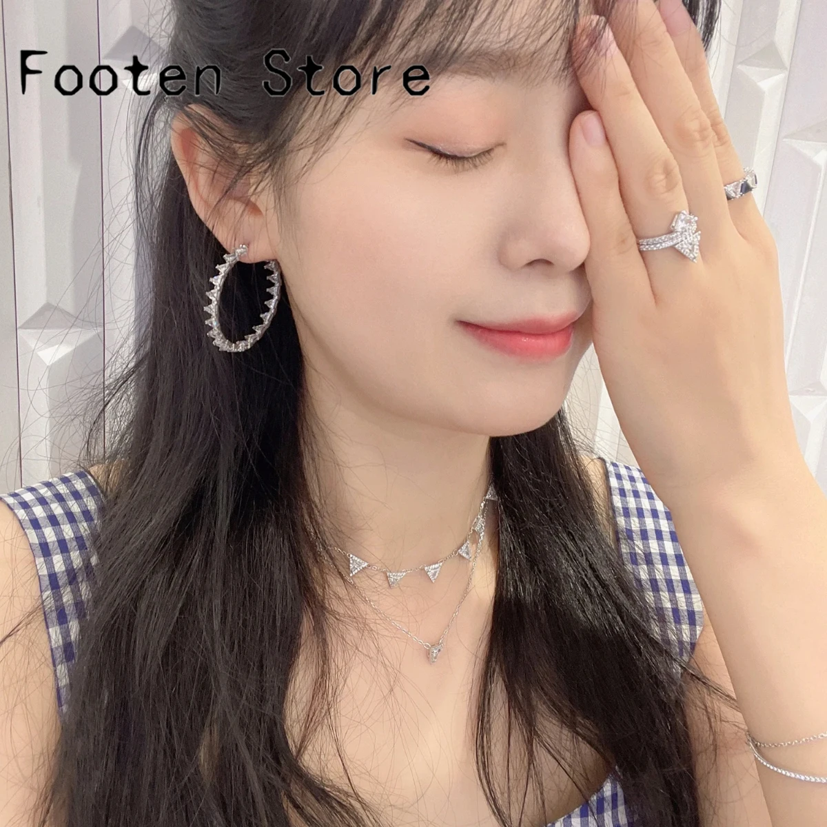 Original 2025 Fine Jewelry Set Charm Luxury Black White Triangle Crystal Rings Fashion Necklace Earrings for Women's Party Gifts
Original 2025 Fine Jewelry Set Charm Luxury Black White Triangle Crystal Rings Fashion Necklace Earrings for Women's Party Gifts