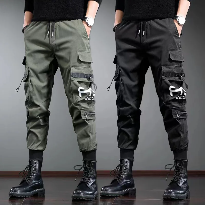 Мужские повседневные свободные брюки в стиле ретро американского стритстайла с манжетами и множеством карманов, модные брюки для отдыха в стиле Харадзюку/Харбин
Мужские повседневные свободные брюки в стиле ретро американского стритстайла с манжетами и множеством карманов, модные брюки для отдыха в стиле Харадзюку/Харбин