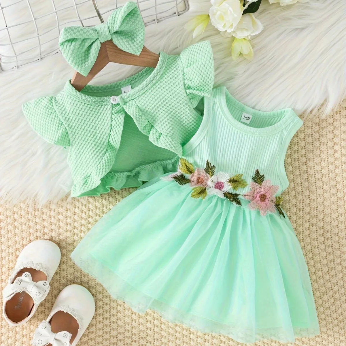 0-3 year old infant, toddler, girl, baby, cute and sweet summer waist flower vest, mesh dress+same color coat and hair accessori
0-3 year old infant, toddler, girl, baby, cute and sweet summer waist flower vest, mesh dress+same color coat and hair accessori