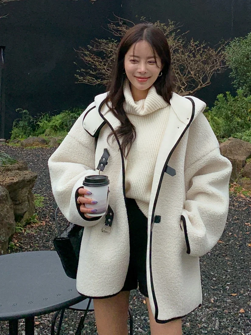 Высококачественное женское пальто из меха ягненка в стиле ретро, новое зимнее возрастное пальто Sle Milkin с капюшоном, длинное све средней длины 
Высококачественное женское пальто из меха ягненка в стиле ретро, новое зимнее возрастное пальто Sle Milkin с капюшоном, длинное све средней длины