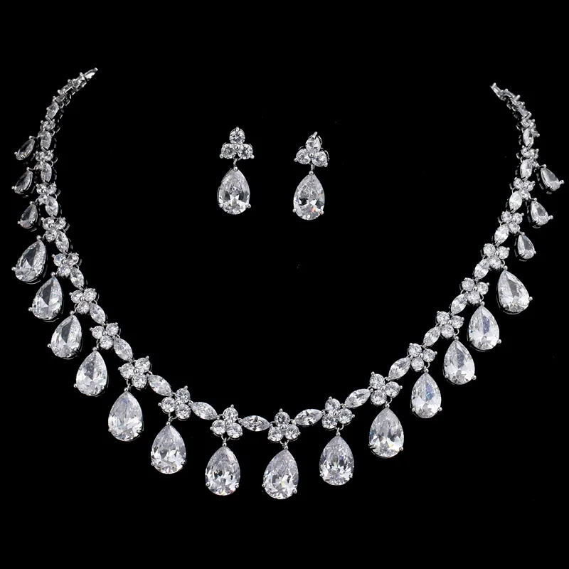 Dazzling Wedding Jewelry Set, Sparkling Water Drop CZ Necklace & Earrings, Bridal Diamond-Style Accessories for Formal Gowns
Dazzling Wedding Jewelry Set, Sparkling Water Drop CZ Necklace & Earrings, Bridal Diamond-Style Accessories for Formal Gowns