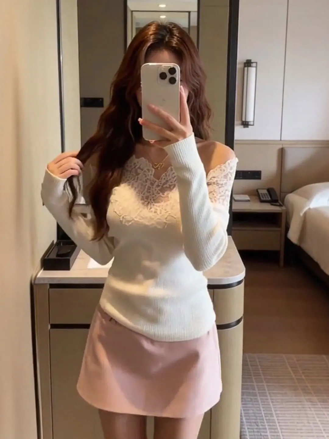 Unique Pure Desire Sle Lace Splice Slim Fit Knitted Top Super ular Spring Faion Gentle Sle Long Sve
Unique Pure Desire Sle Lace Splice Slim Fit Knitted Top Super ular Spring Faion Gentle Sle Long Sve