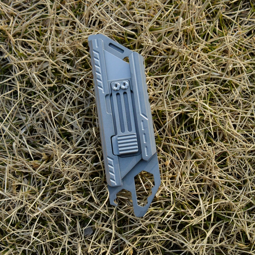 EDC Карманный нож для резки бумаги из титанового сплава, распаковочный карманный нож для кемпинга, уличные инструменты, мини-нож, прямой нож
EDC Карманный нож для резки бумаги из титанового сплава, распаковочный карманный нож для кемпинга, уличные инструменты, мини-нож, прямой нож