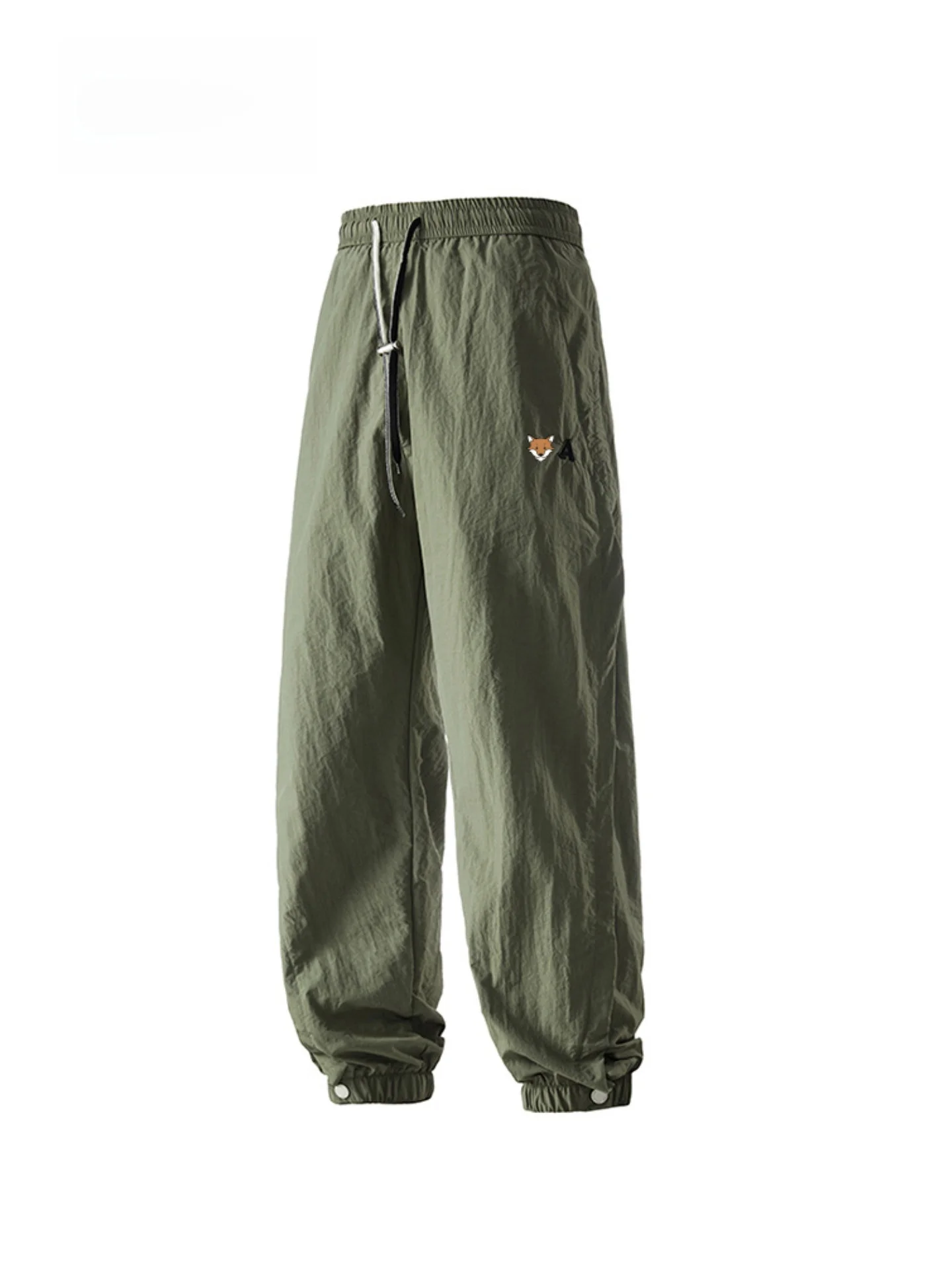 Qui Dry Ice Silk Свободный крой с девятью зубцами Спортивные повседневные брюки для мужчин Дышащие удобные летние брюки Fitn
Qui Dry Ice Silk Свободный крой с девятью зубцами Спортивные повседневные брюки для мужчин Дышащие удобные летние брюки Fitn