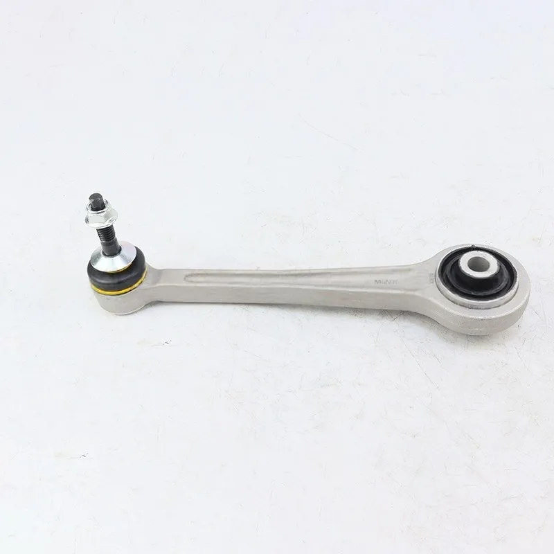 AEA7-33326774796 Нижний поперечный рычаг задней подвески для BMW X5 E53
AEA7-33326774796 Нижний поперечный рычаг задней подвески для BMW X5 E53