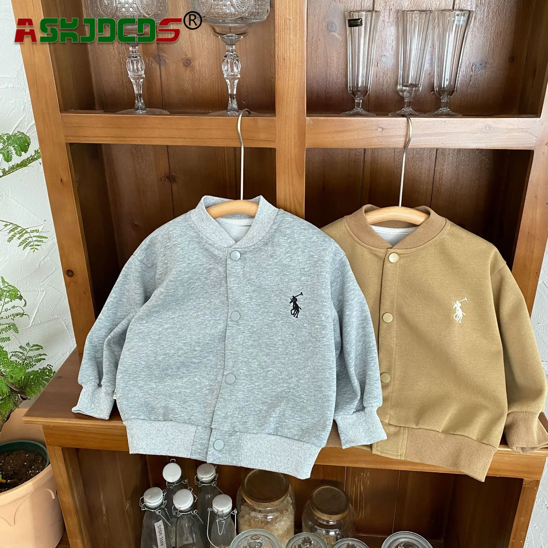 Autumn/Winter New in Kids Baby Boys Full Sleeve Solid Color Single-breasted Top Coat Children Fashion Clothing Baseball Uniform
Autumn/Winter New in Kids Baby Boys Full Sleeve Solid Color Single-breasted Top Coat Children Fashion Clothing Baseball Uniform