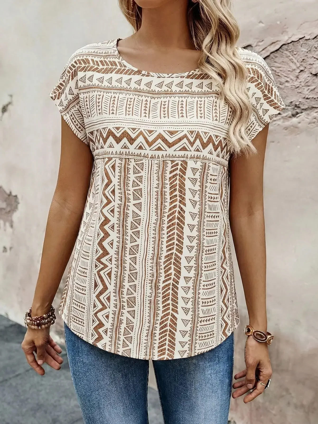 Women's Geometric Print Round Neck Casual Boho Top Summer Short Sleeve Shirt
Women's Geometric Print Round Neck Casual Boho Top Summer Short Sleeve Shirt