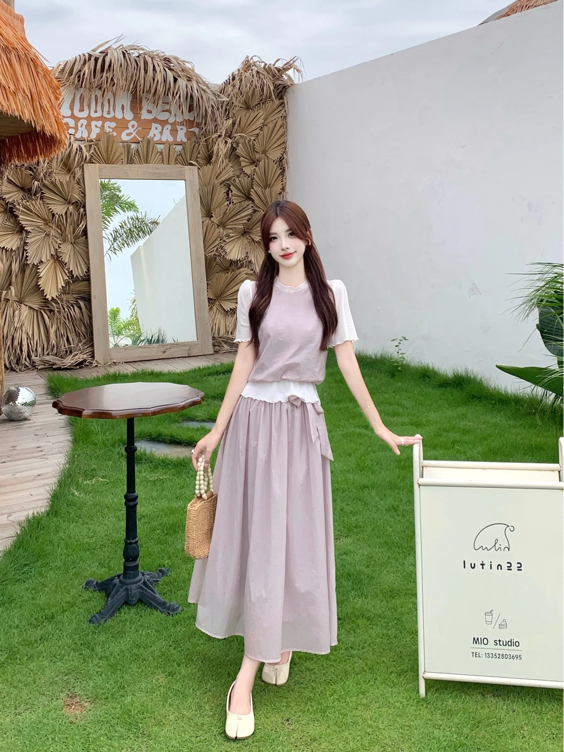 plus Size Women's Sweet Short Sleeve Top And A-Line Skirt Two-Piece Set Summer Slimming Belly Cover Fashionable Casual Wear
plus Size Women's Sweet Short Sleeve Top And A-Line Skirt Two-Piece Set Summer Slimming Belly Cover Fashionable Casual Wear