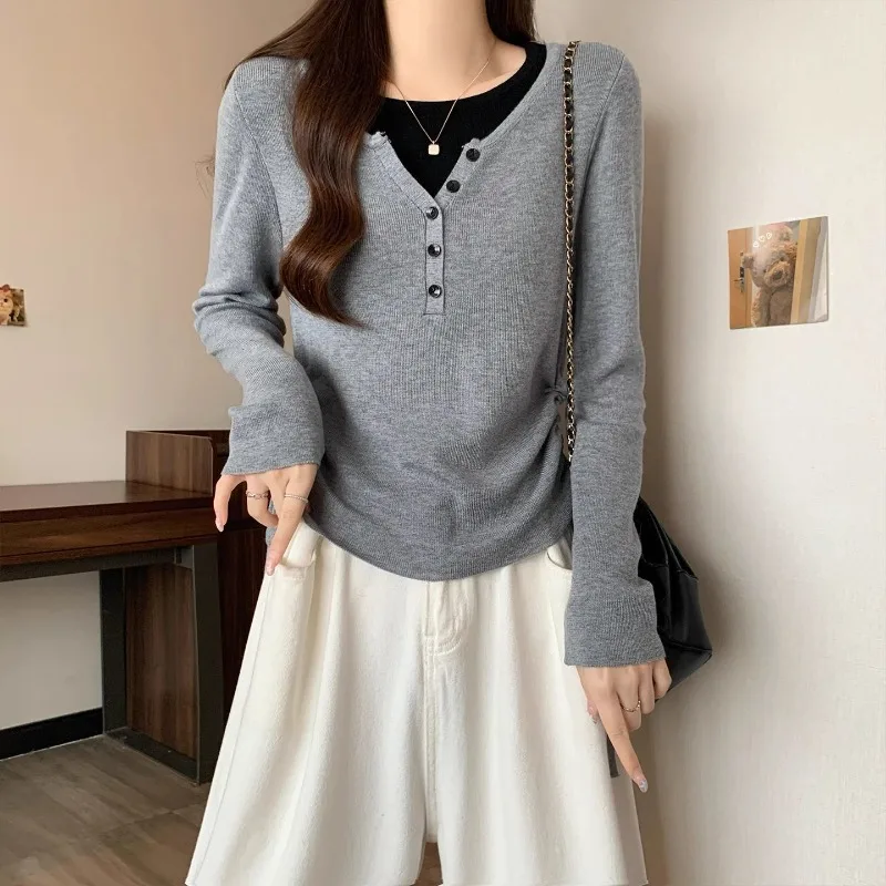 Женская осенне-зимняя футболка из чистого хлопка с эффектом двухслойности, с длинным рукавом, в корейском стиле, универсальный дизайн, базовый слой верхней одежды
Женская осенне-зимняя футболка из чистого хлопка с эффектом двухслойности, с длинным рукавом, в корейском стиле, универсальный дизайн, базовый слой верхней одежды