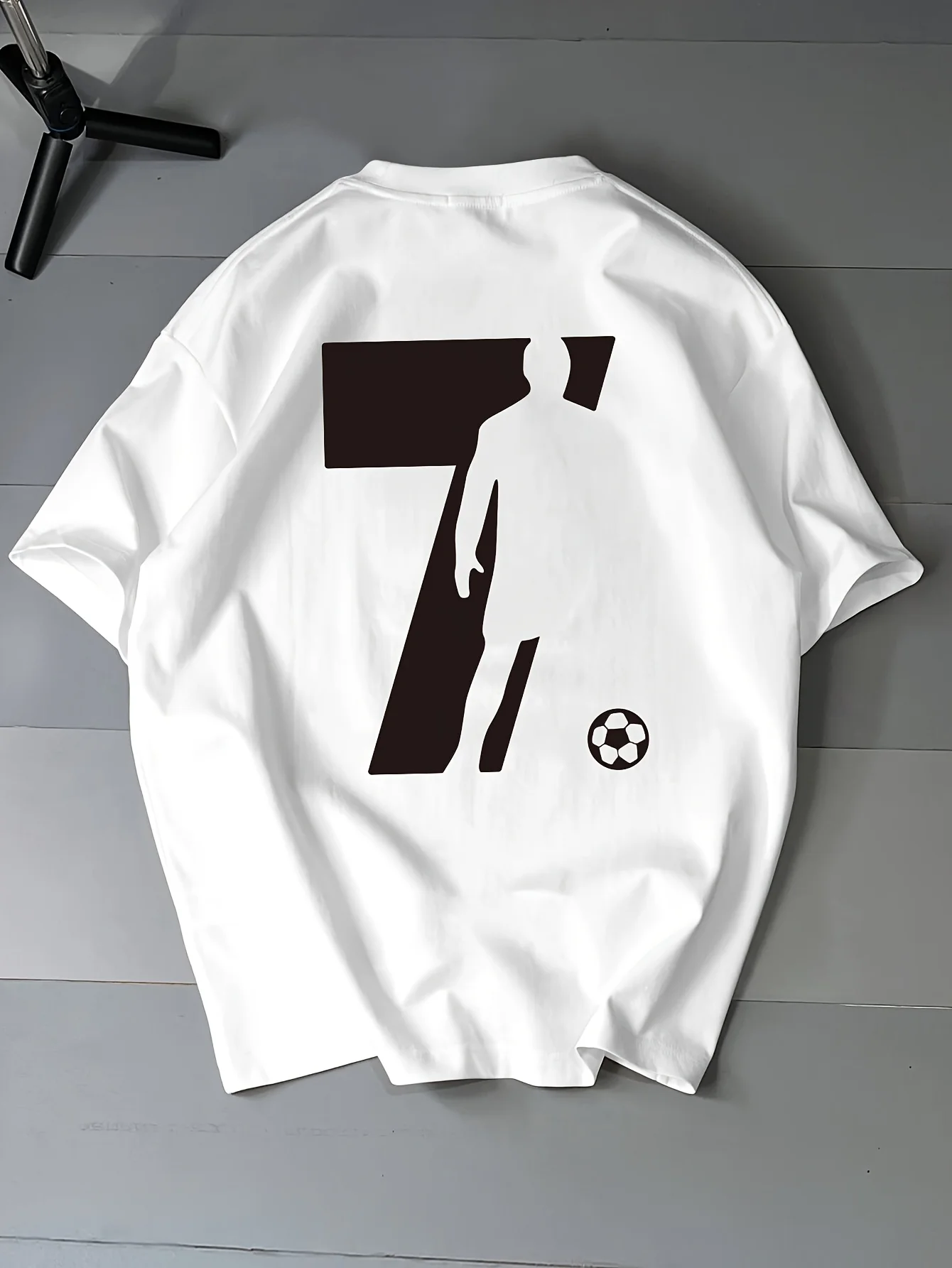 Летняя мужская футболка с принтом демонического пса, свободный крой, дышащая ткань, 100% хлопок, универсальная и стильная.
Летняя мужская футболка с принтом демонического пса, свободный крой, дышащая ткань, 100% хлопок, универсальная и стильная.