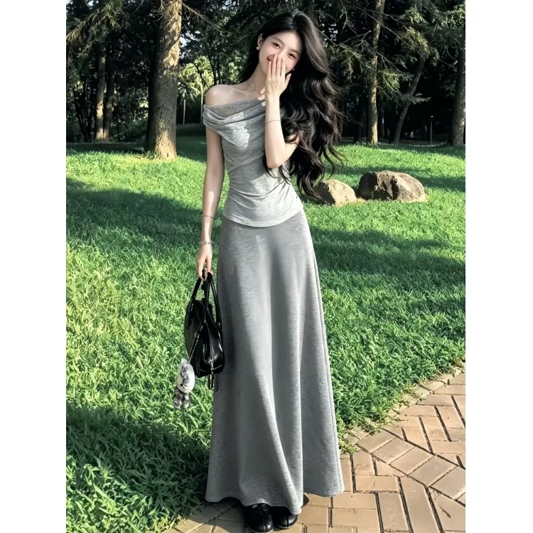 Stunning Lace Shoulder Bridesmaid Set High Waist Skirt Short Sleeve Casual Fashionable Women's Two-Piece Suit for Summer
Stunning Lace Shoulder Bridesmaid Set High Waist Skirt Short Sleeve Casual Fashionable Women's Two-Piece Suit for Summer
