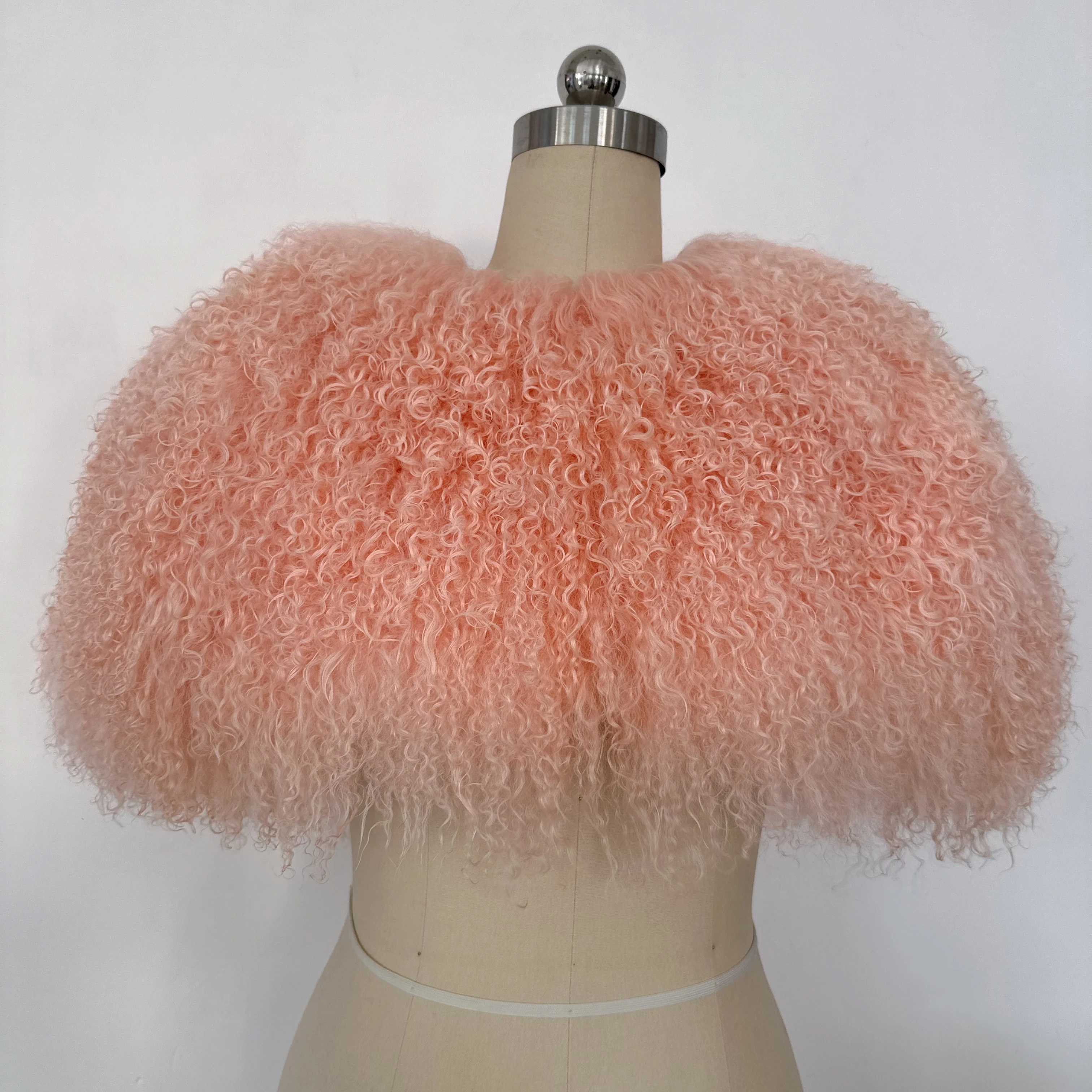 New 100% True Mongolia Sheep Cropped Lamb Fur Bolero Sheep Fur Jacket Thick Warm Overcoat Hot Factory Outlet Discount
New 100% True Mongolia Sheep Cropped Lamb Fur Bolero Sheep Fur Jacket Thick Warm Overcoat Hot Factory Outlet Discount