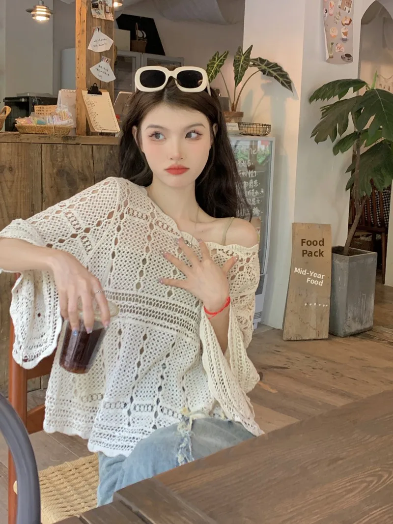Women's Summer New Loose Knitted Sweater Bell Sleeve Hollow out Hook Flower Design Sunshade Cover up Street Style
Women's Summer New Loose Knitted Sweater Bell Sleeve Hollow out Hook Flower Design Sunshade Cover up Street Style