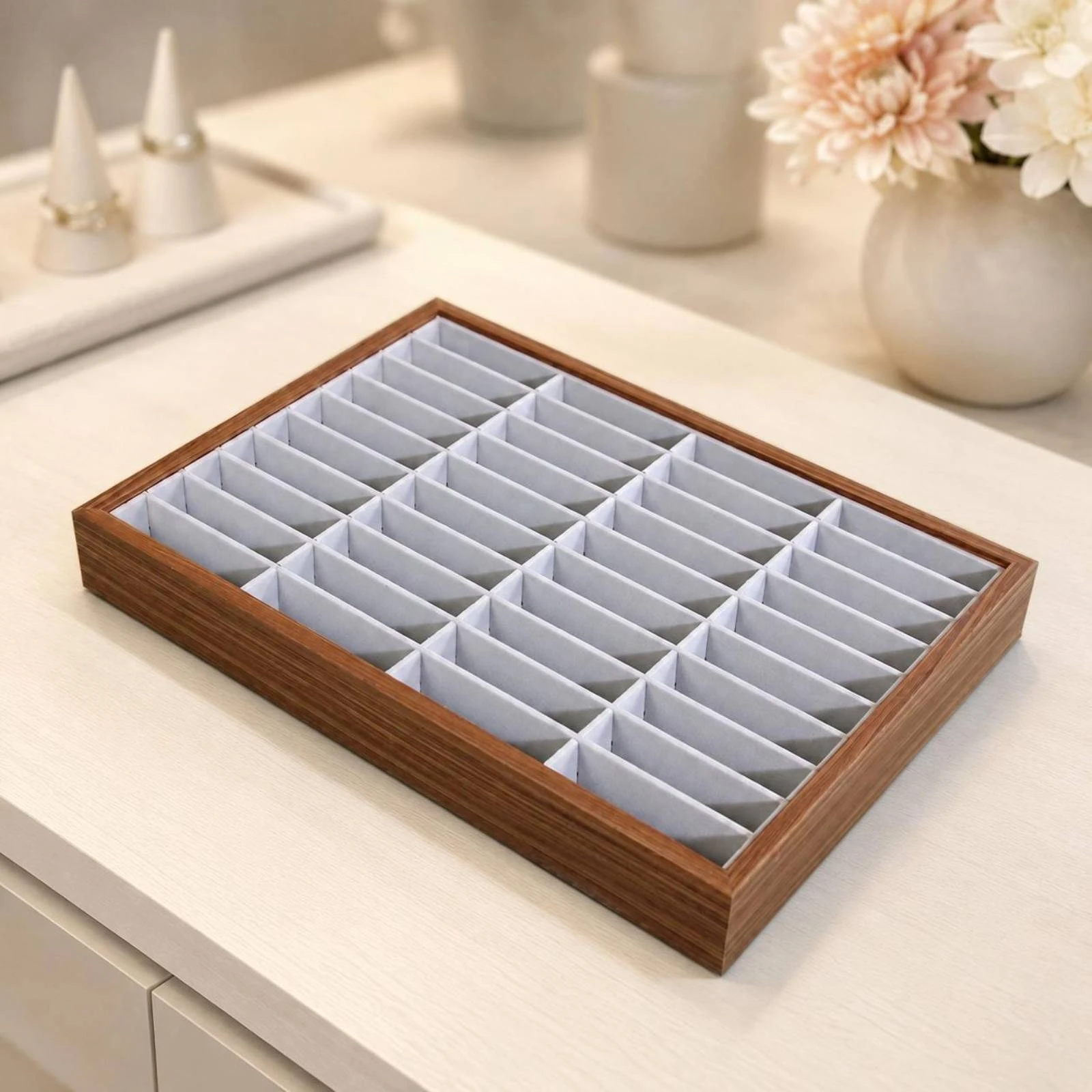 Jewelry Display Tray Raised Side Jewelry Storage Tray Home Organizer Shallow Space-Saving
Jewelry Display Tray Raised Side Jewelry Storage Tray Home Organizer Shallow Space-Saving