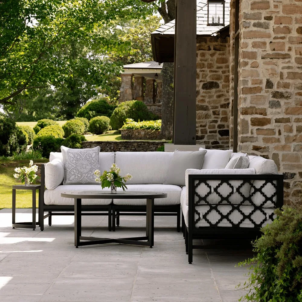 Hot-selling Outdoor Courtyard Luxury Aluminum Frame Waterproof Pad Sofa Set
Hot-selling Outdoor Courtyard Luxury Aluminum Frame Waterproof Pad Sofa Set