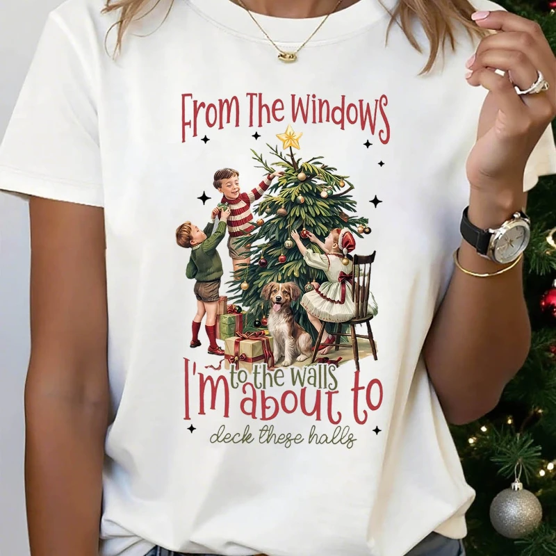 Женская рождественская футболка в стиле ретро 1950-х годов — футболка с принтом «От стены к стене, я хочу украсить эти зали» в стиле ретро
Женская рождественская футболка в стиле ретро 1950-х годов — футболка с принтом «От стены к стене, я хочу украсить эти зали» в стиле ретро