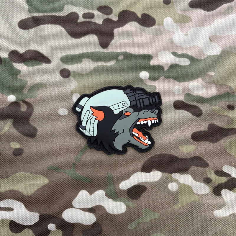 Значок-наклейка с рисунком головы волка из ПВХ, идеально подходит для использования на повязках, рюкзаках и тактических жилетах, нашивки с вышивкой для украшения одежды, мягкой резины
Значок-наклейка с рисунком головы волка из ПВХ, идеально подходит для использования на повязках, рюкзаках и тактических жилетах, нашивки с вышивкой для украшения одежды, мягкой резины