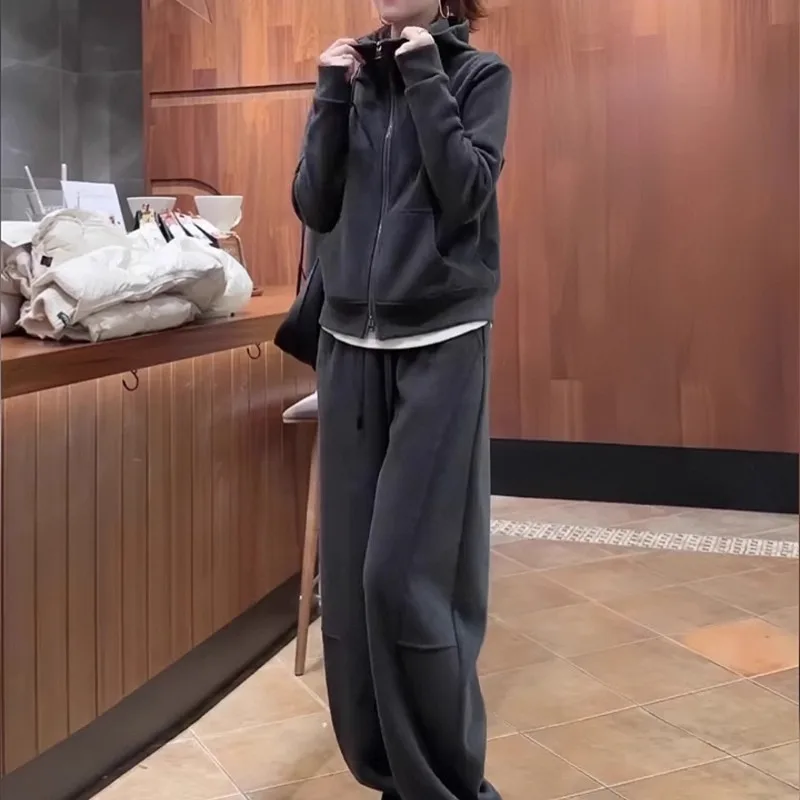 Sportswear Suit Women's Spring and Autumn Loose and Fashion Hooded Sweater Running Coat Casual Trousers Two-piece Set
Sportswear Suit Women's Spring and Autumn Loose and Fashion Hooded Sweater Running Coat Casual Trousers Two-piece Set