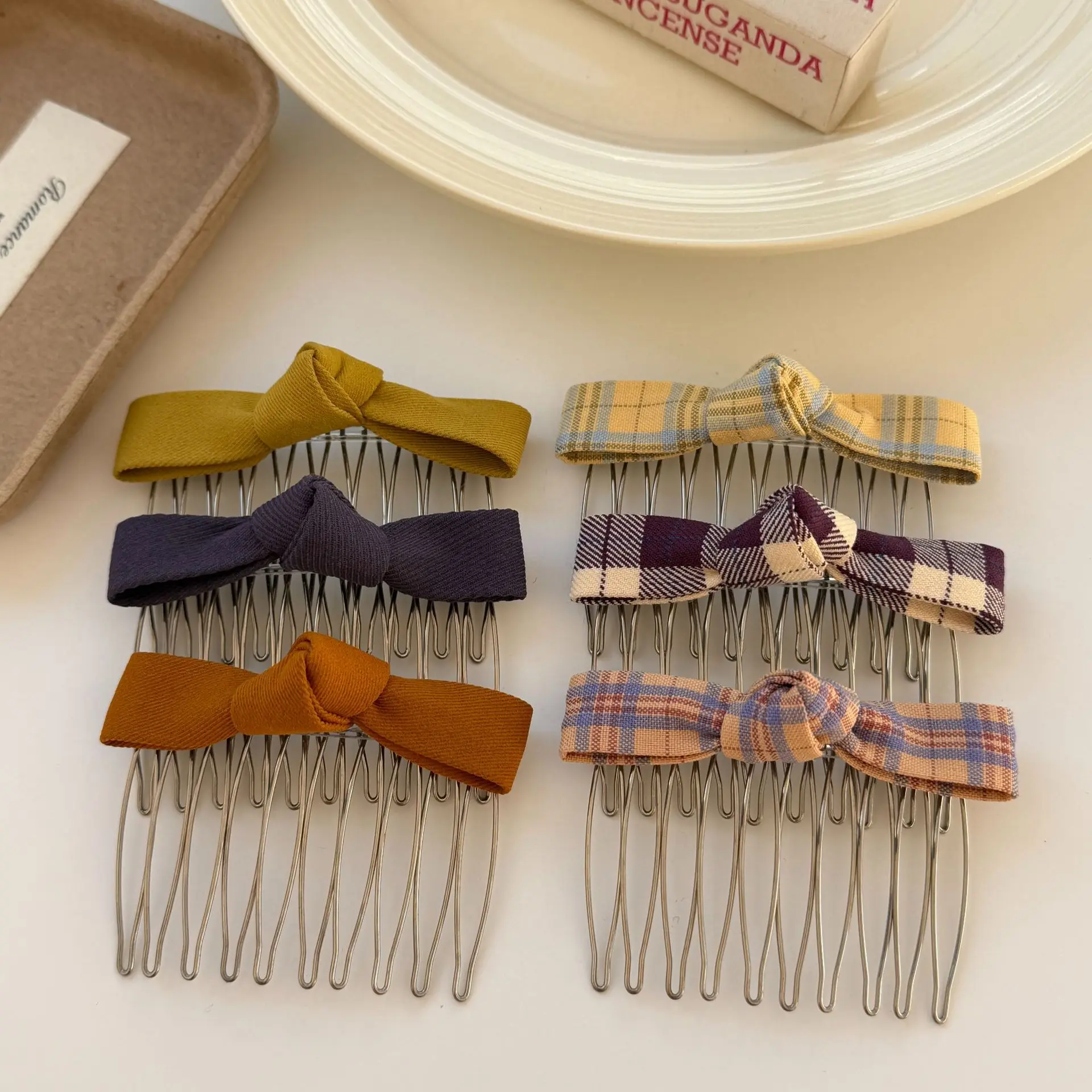 Plaid Bow Hair Comb for Side Bangs Fringe Fabric Lightweight Non Slip Portable Sturdy Early Spring Hair Styling Tool
Plaid Bow Hair Comb for Side Bangs Fringe Fabric Lightweight Non Slip Portable Sturdy Early Spring Hair Styling Tool
