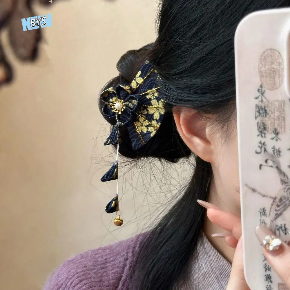 Cute Bell Kimono Sakura Hairpin Flower Cloth Tassel Fan Hair Clip Kimono Chinese Style Hanfu Fan Hair Clip Outdoor
Cute Bell Kimono Sakura Hairpin Flower Cloth Tassel Fan Hair Clip Kimono Chinese Style Hanfu Fan Hair Clip Outdoor