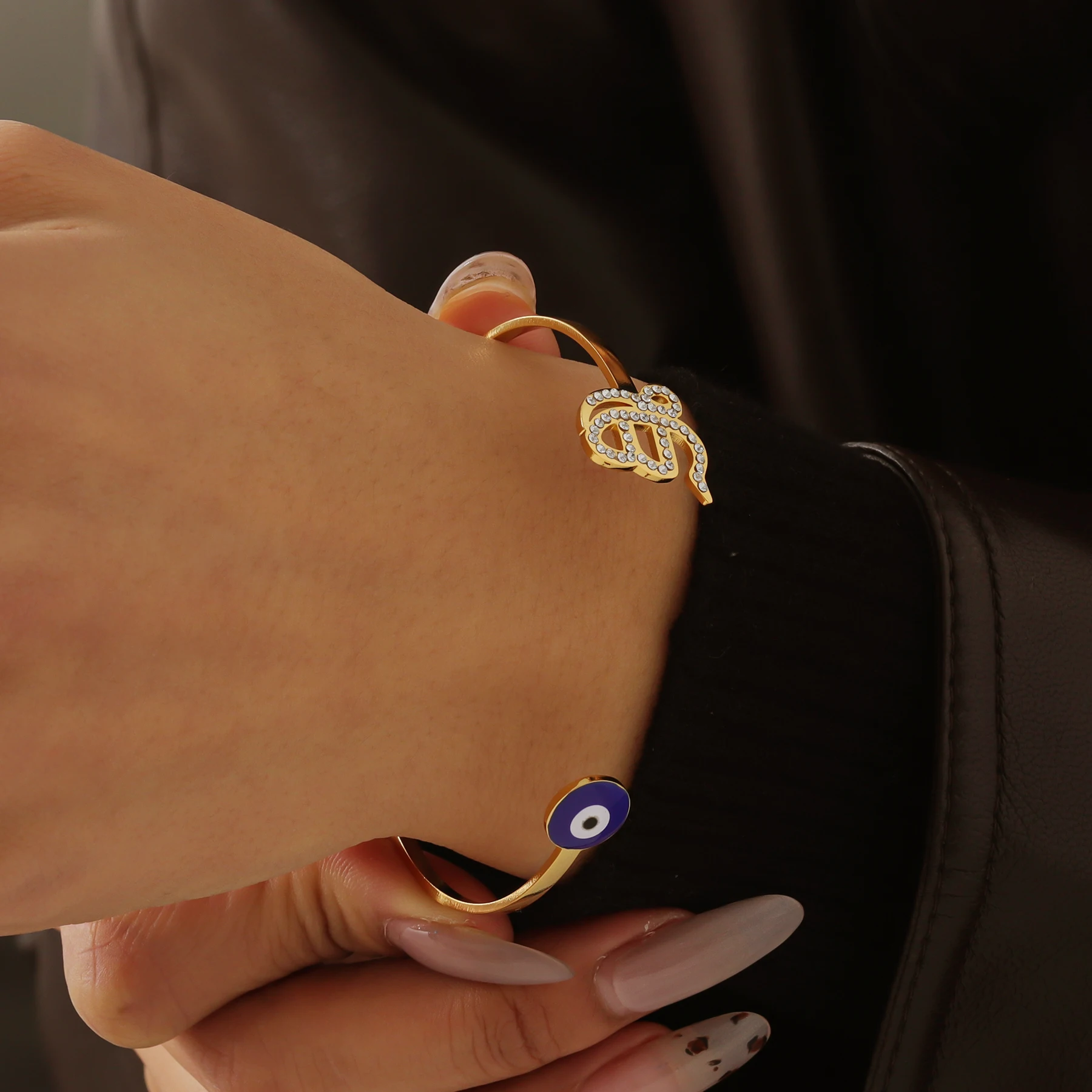 Punjabi Full Diamond Bracelet Sikh Evil Eye 18K Stainless Steel Diamond Faith Master Unique Symbol Religious Jewelry Souvenir
Punjabi Full Diamond Bracelet Sikh Evil Eye 18K Stainless Steel Diamond Faith Master Unique Symbol Religious Jewelry Souvenir