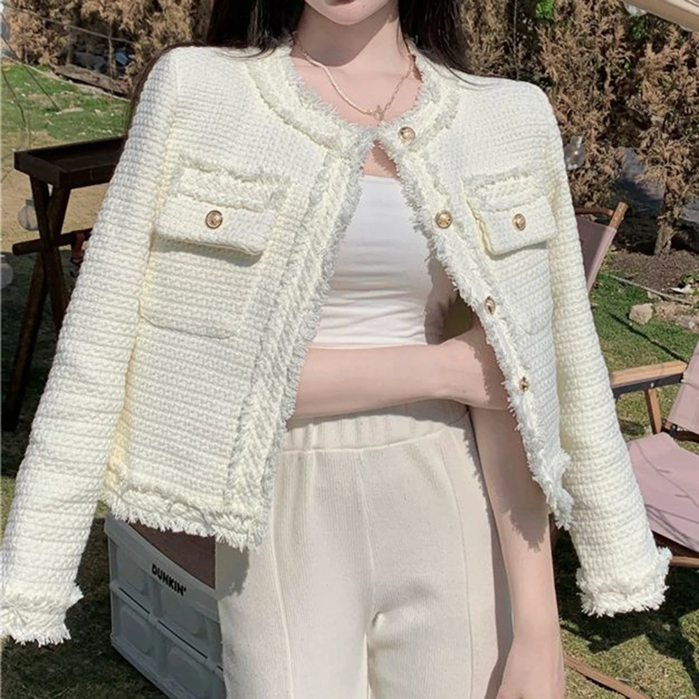2025 New Spring and Autumn Versatile White Jacket Women's Unique Chic Design Short Top
2025 New Spring and Autumn Versatile White Jacket Women's Unique Chic Design Short Top