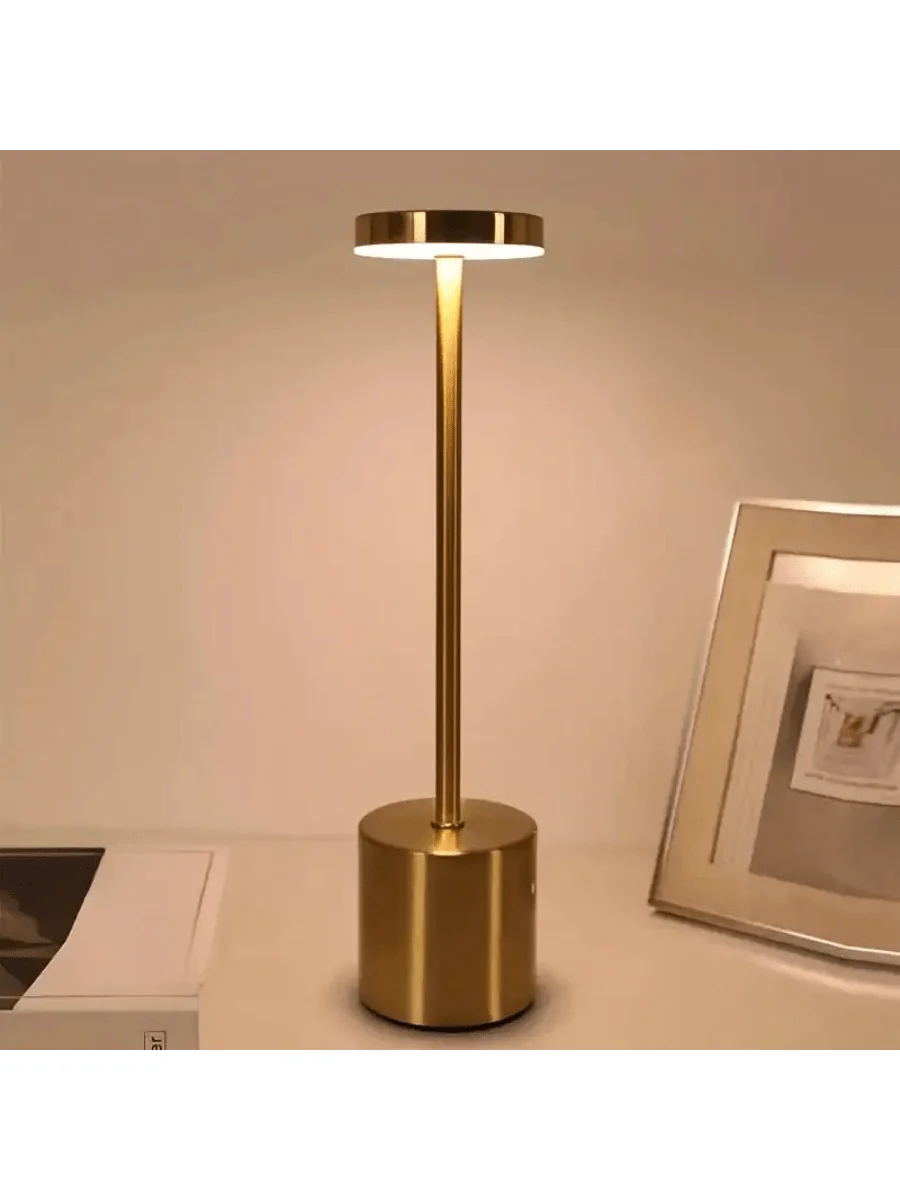 1pc Portable Metal Led Desk Lamp, Cordless Metal Table Lamp, 3 Colors Touch Control Rechargeable Light, 3 Brightness Levels Room
1pc Portable Metal Led Desk Lamp, Cordless Metal Table Lamp, 3 Colors Touch Control Rechargeable Light, 3 Brightness Levels Room