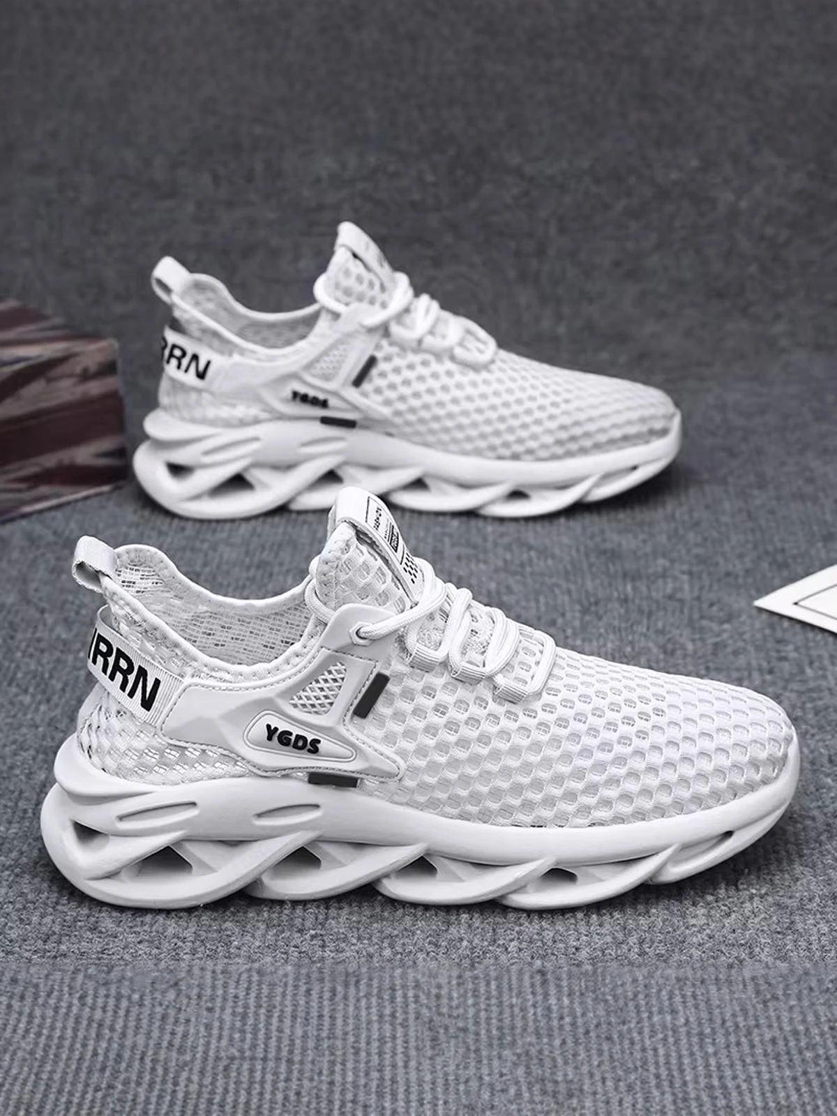 Men's Sporty Slip-On Sandals Summer Breathable Mesh Anti-Slip Odor-Resistant Thick Bottom Beach Shoes Comfortable Casual Foot...
Men's Sporty Slip-On Sandals Summer Breathable Mesh Anti-Slip Odor-Resistant Thick Bottom Beach Shoes Comfortable Casual Foot...
