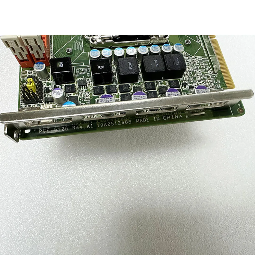 Для материнской платы промышленного компьютера Advantech PCE-5126QG2 PCE-5126 Rev.A1
Для материнской платы промышленного компьютера Advantech PCE-5126QG2 PCE-5126 Rev.A1
