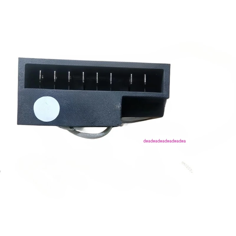 Драйвер компрессора переменной частоты для автомобильного холодильника LC25B (H020051) (2.07.028) DC 12/24V
Драйвер компрессора переменной частоты для автомобильного холодильника LC25B (H020051) (2.07.028) DC 12/24V