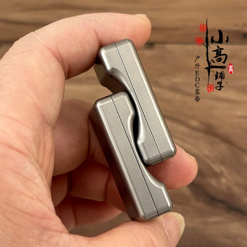 Titanium Alloy Magnetic Push Card Fidget Spinner Portable EDC Hand Toy Flipping Somersault Anti-anxiety Stress Relief Fidget Toy
Titanium Alloy Magnetic Push Card Fidget Spinner Portable EDC Hand Toy Flipping Somersault Anti-anxiety Stress Relief Fidget Toy