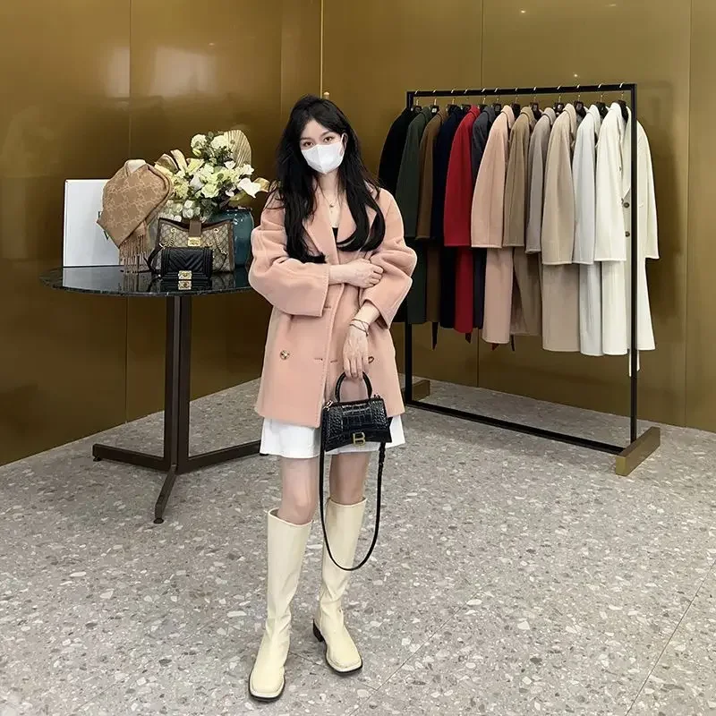 RosEvans Real Wool Coats Jackets Women Simple Versatile Cashmere Coat Double Breasted High-grade Woolen Coat Long Sleeves 2023
RosEvans Real Wool Coats Jackets Women Simple Versatile Cashmere Coat Double Breasted High-grade Woolen Coat Long Sleeves 2023