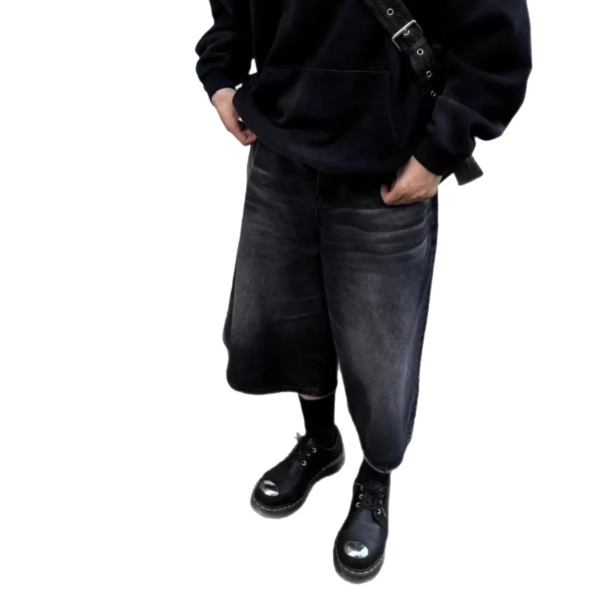 Summer New Fashion Men's Denim Shorts Casual Straight Leg Loose Wide Leg Jeans Over Knee Length Trendy Male
Summer New Fashion Men's Denim Shorts Casual Straight Leg Loose Wide Leg Jeans Over Knee Length Trendy Male