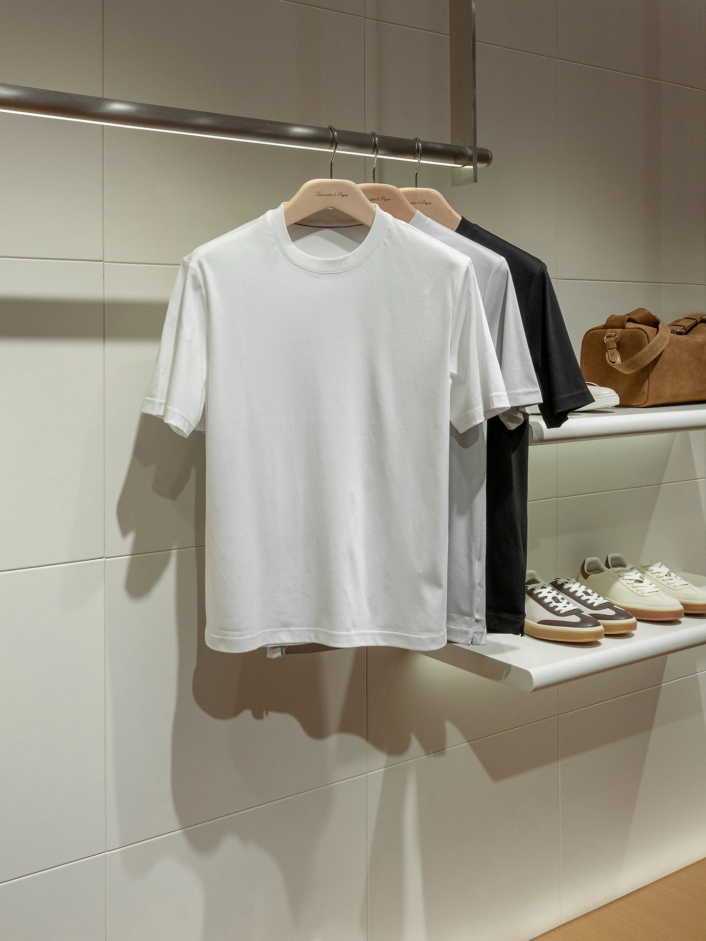 Men's Basic round Neck Short Sleeve T-Shirt Pure Cotton Breathable Comfortable Chinese Brand Boom Solo Casual Style Cotton Tee
Men's Basic round Neck Short Sleeve T-Shirt Pure Cotton Breathable Comfortable Chinese Brand Boom Solo Casual Style Cotton Tee