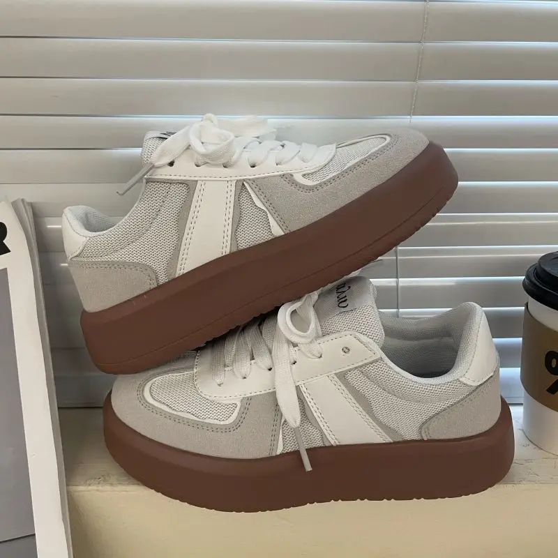 Fashion Design Couple Sports Shoes 2023 Winter Thick Sole Couple Flat Shoes Fashion Unisex Footwear
Fashion Design Couple Sports Shoes 2023 Winter Thick Sole Couple Flat Shoes Fashion Unisex Footwear