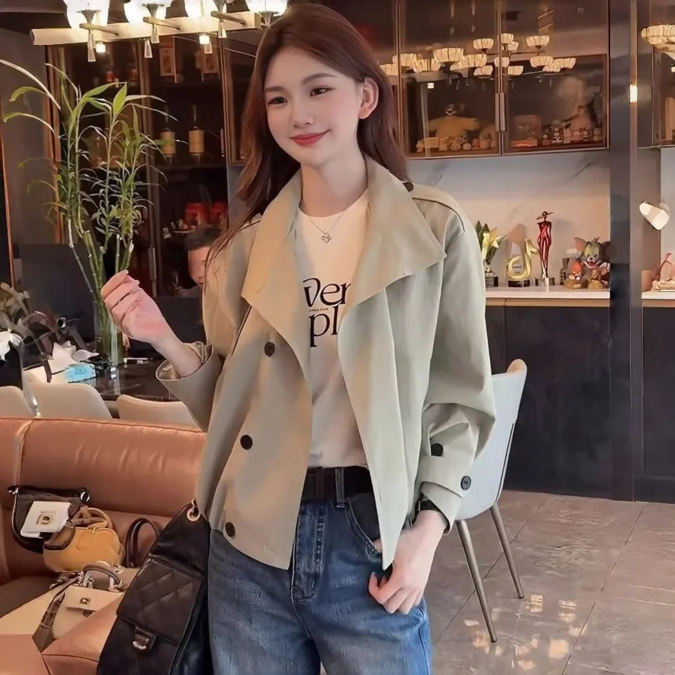 Chic Casual Short Trenchcoat Jacket Women's Outwear 2026 Spring Autumn New Fashion Loose Double-Breasted Jacket Tops
Chic Casual Short Trenchcoat Jacket Women's Outwear 2026 Spring Autumn New Fashion Loose Double-Breasted Jacket Tops