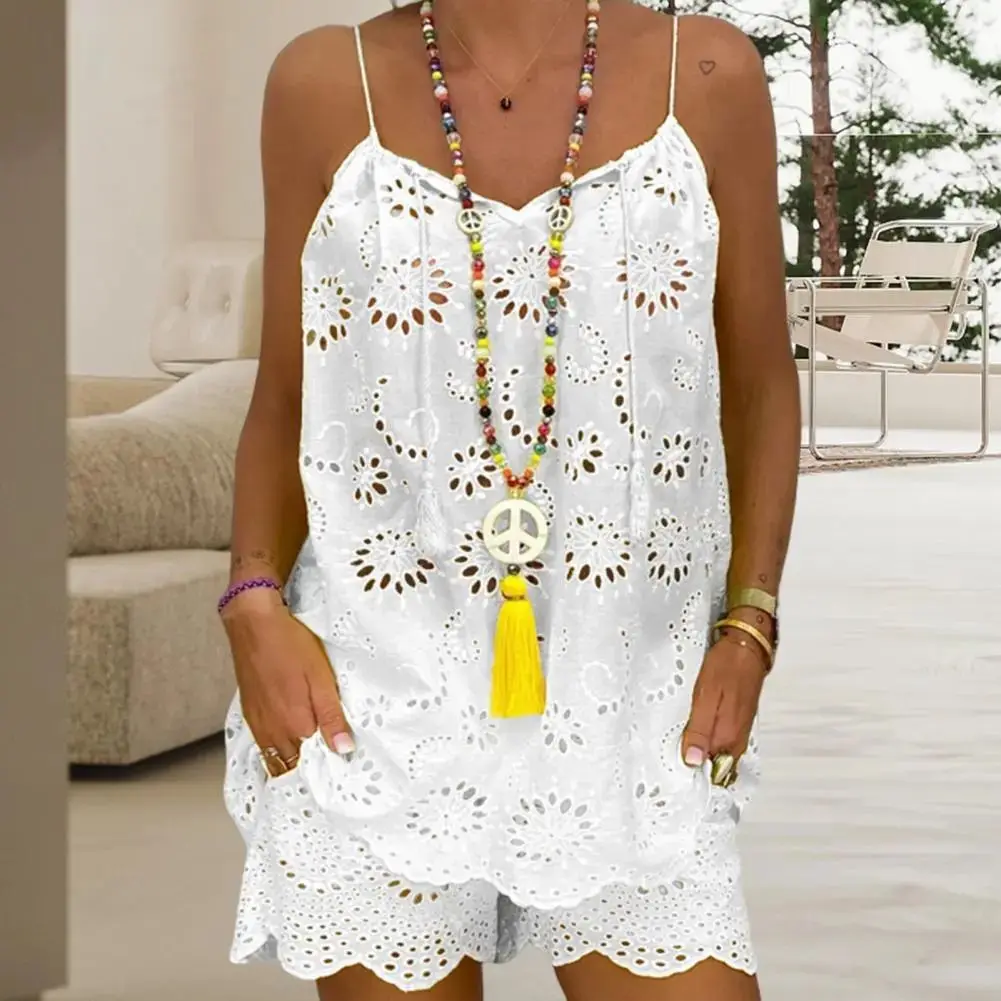 Женский комплект из 2 предметов: свободный костюм с вырезами и люверсами, осенний модный повседневный деловой наряд для женщин
Женский комплект из 2 предметов: свободный костюм с вырезами и люверсами, осенний модный повседневный деловой наряд для женщин