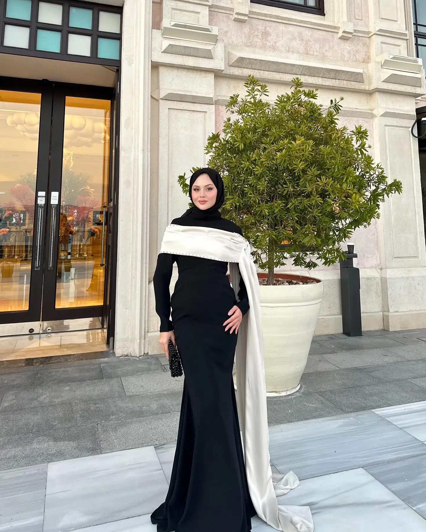 Customized Formal Jersey Crystal Mermaid Evening Dresses Classic Long Sleeves Celebrity Gowns Custom Size Bespoke Occasion Gowns
Customized Formal Jersey Crystal Mermaid Evening Dresses Classic Long Sleeves Celebrity Gowns Custom Size Bespoke Occasion Gowns
