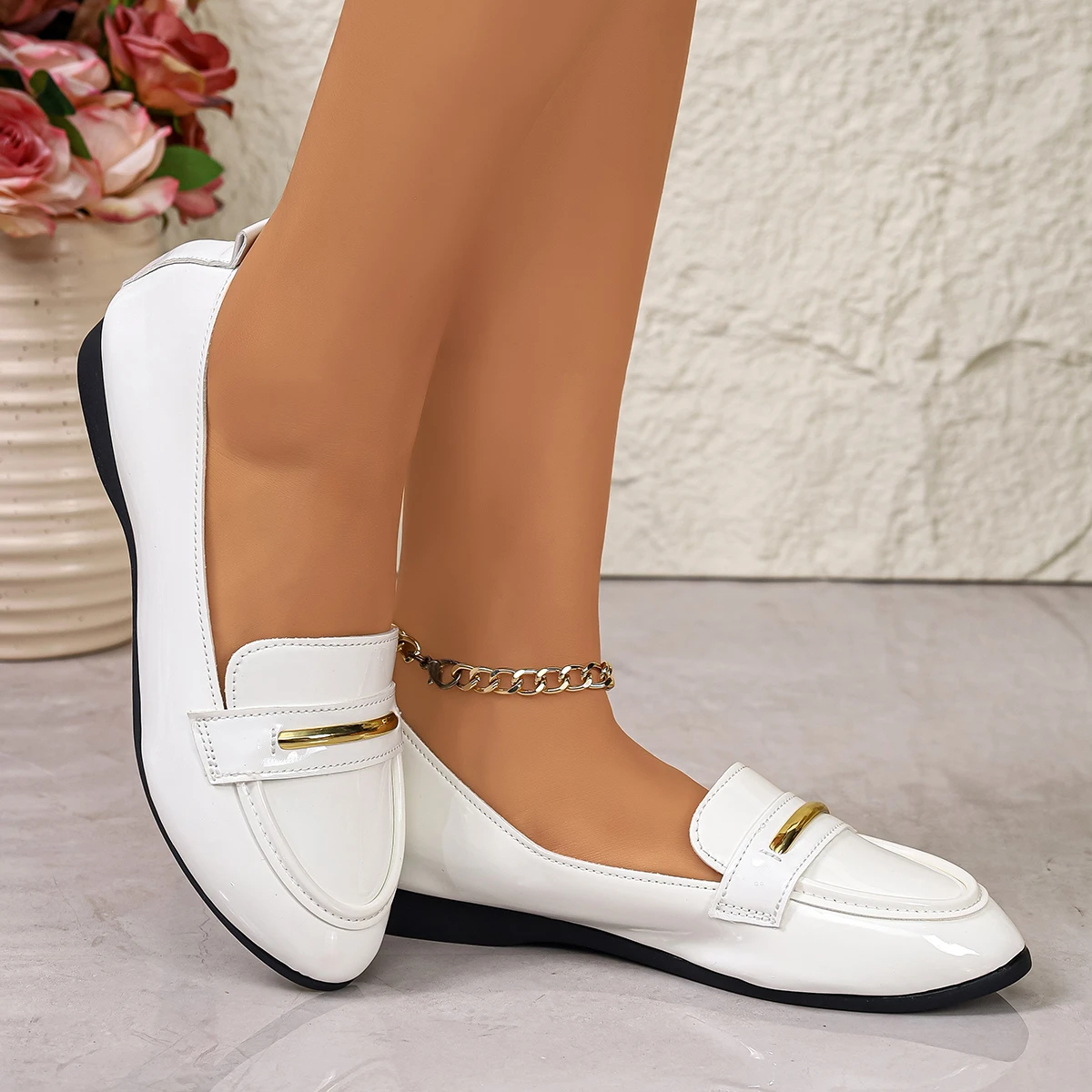 Spring/Autumn Sexy and Elegant Shallow Flat Casual Shoes Fashionable Best Selling New Comfortable Plus Size Women's Work Shoes
Spring/Autumn Sexy and Elegant Shallow Flat Casual Shoes Fashionable Best Selling New Comfortable Plus Size Women's Work Shoes