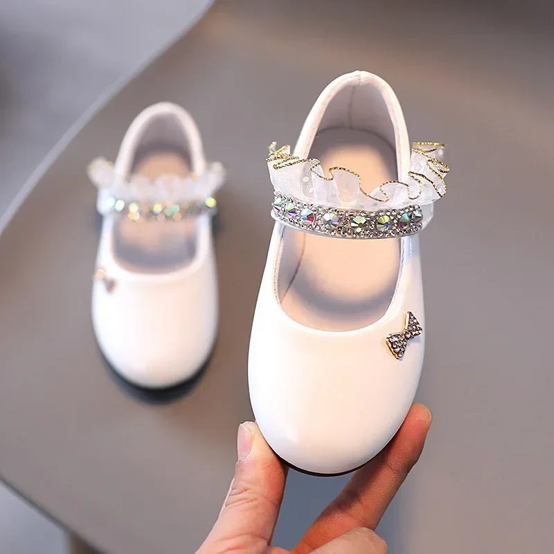 Children Leather Shoes for Girls 2024 Autumn New Fashion and Comfortable Princess Anti-slippery Party Wedding Casual Dress Shoes
Children Leather Shoes for Girls 2024 Autumn New Fashion and Comfortable Princess Anti-slippery Party Wedding Casual Dress Shoes
