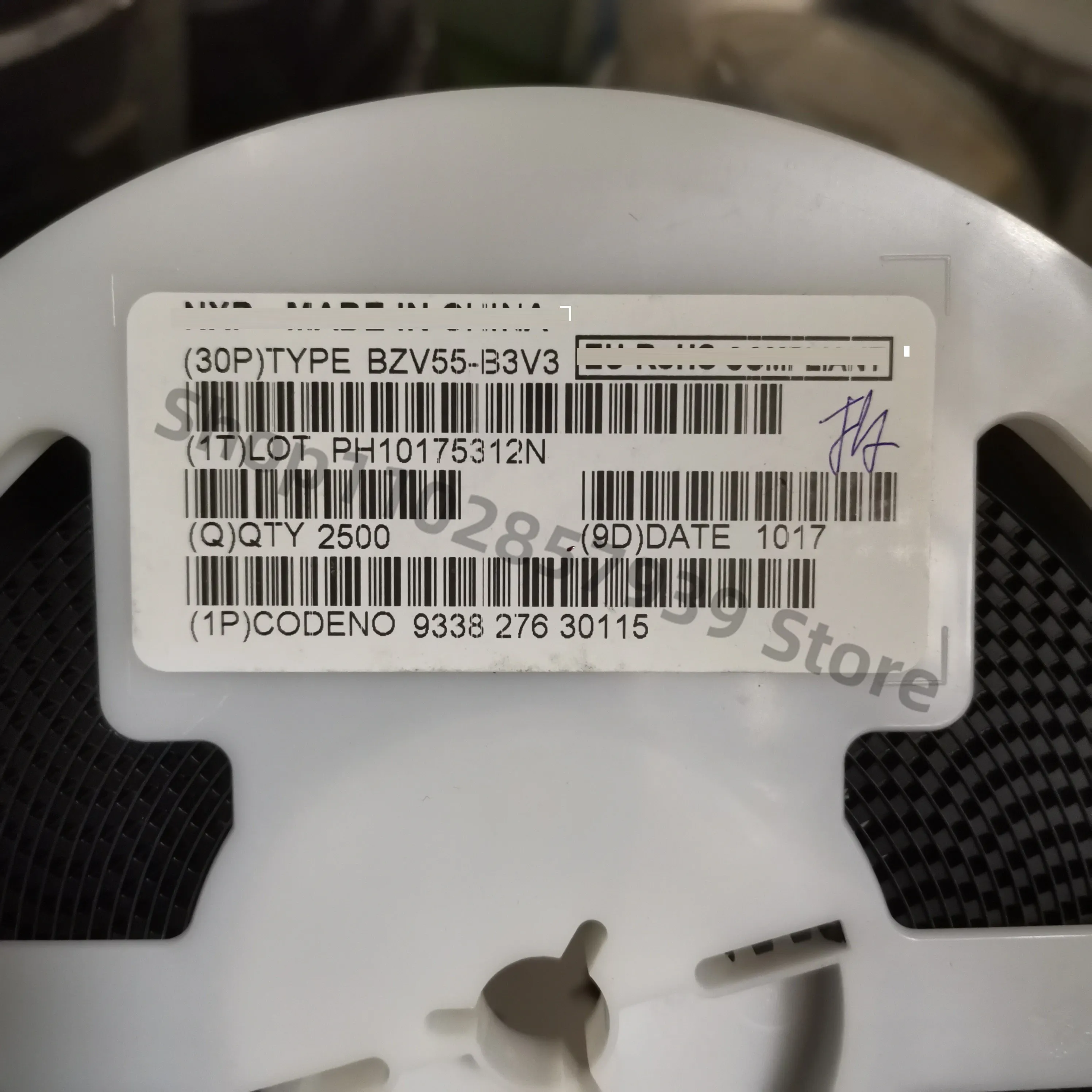 BZV55-B3V3 SMD 50 шт./лот Оригинал на складе, бесплатная доставка
BZV55-B3V3 SMD 50 шт./лот Оригинал на складе, бесплатная доставка