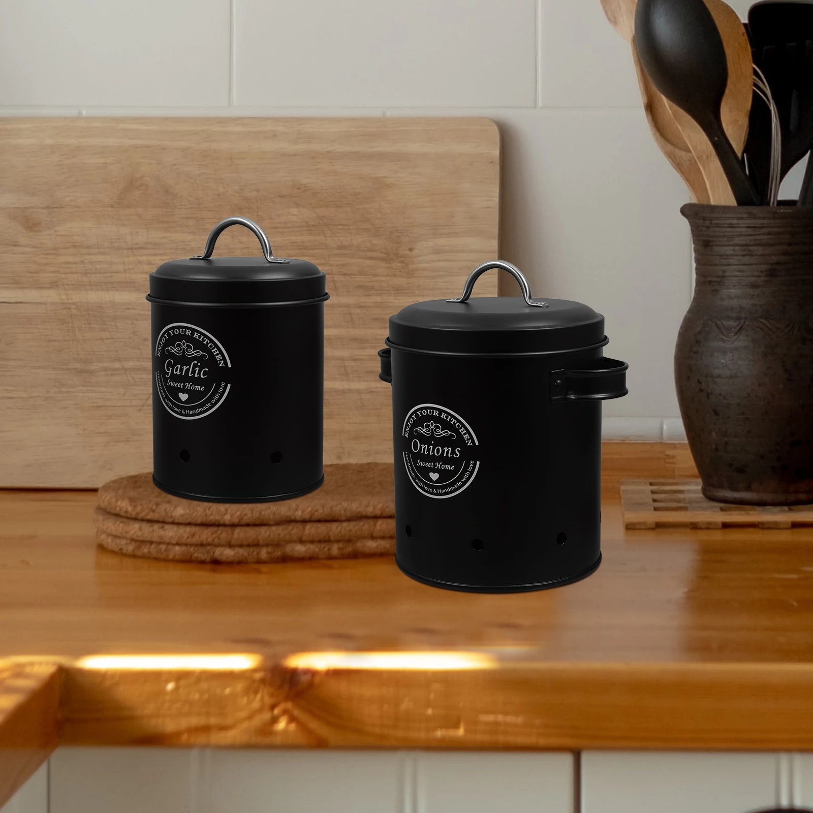2pcs Vegetable Storage Bin Set Black Metal Potato Onion Garlic Keeper Canister Aerating Holes Large Capacity Kitchen Pantry
2pcs Vegetable Storage Bin Set Black Metal Potato Onion Garlic Keeper Canister Aerating Holes Large Capacity Kitchen Pantry